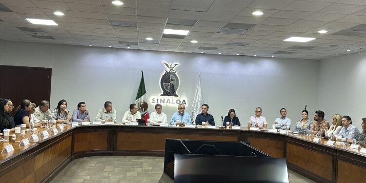 Los jueces y magistrados también serían elegidos mediante el voto en Sinaloa: : Ricardo Monrreal