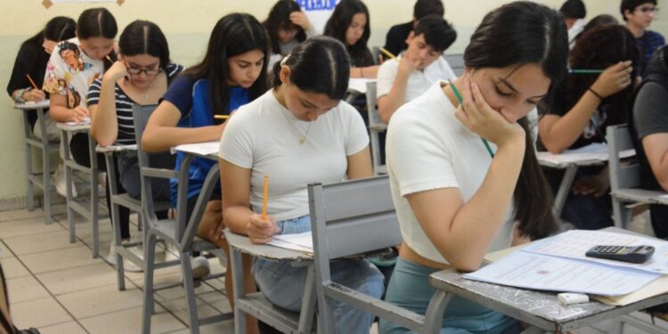 Más de 60 mil jóvenes refrendan la calidad educativa de la UAS al participar en la Jornada de Aplicación del Examen Institucional de Diagnóstico y Admisión 2024-2025