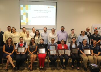 Entregan distintivos sustentables a hoteles y restaurantes de Mazatlán