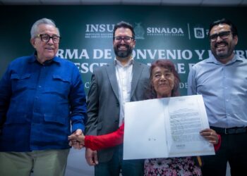 ¡Sí se pudo! Da Rocha Moya certeza jurídica a 50 familias de Culiacán