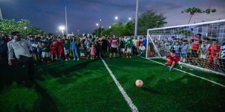Valle Alto celebra en grande su nueva cancha de futbol; Juan de Dios Gámez cumple y hace entrega oficial
