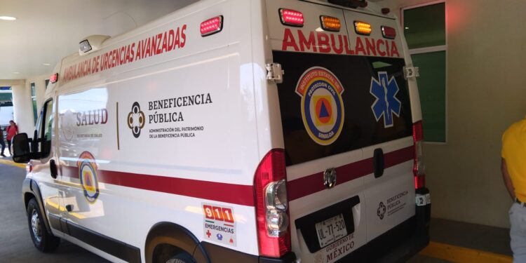 Dos pequeños y su papá sufren graves quemaduras al incendiarse su casa durante la madrugada