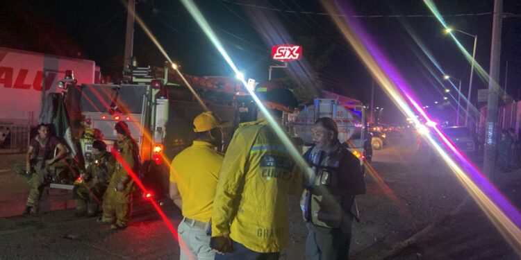 Se quemó esta noche un Yunke en la colonia La Costera