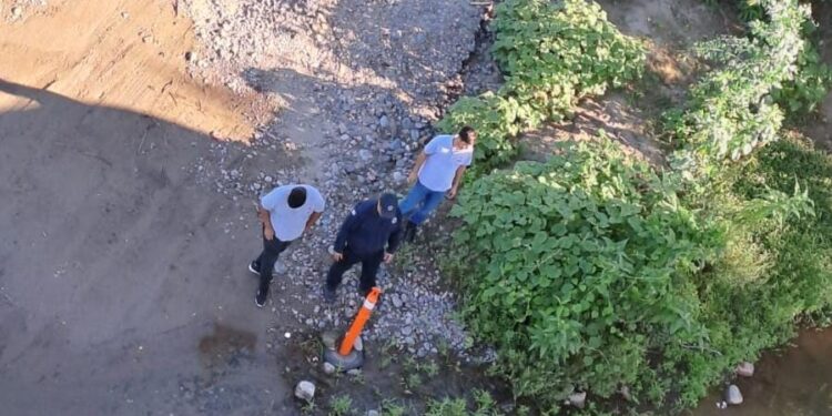Hallan a un hombre sin vida debajo de un puente en Badiraguato