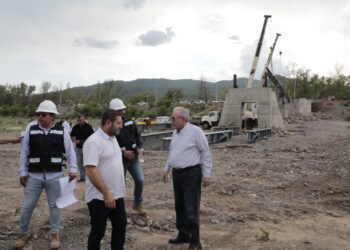 Rocha Moya supervisa obras en el municipio de Badiraguato