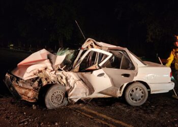 Chocan contra la caseta de cobro de El Limón de Los Ramos y una camioneta