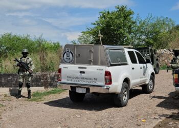 Hallan a desconocido asesinado con arma punzocortante en la Ampliación El Barrio