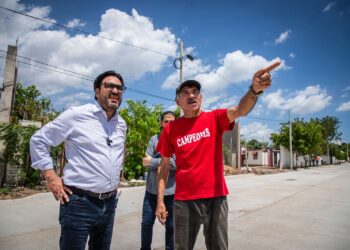 Pavimentación en avenida Nakayama registra importantes avances, Juan de Dios Gámez supervisa trabajos