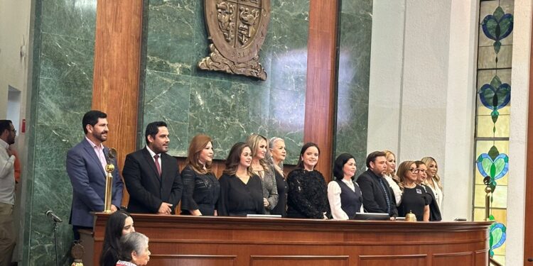 Congreso clausura periodo ordinario e instala Diputación Permanente