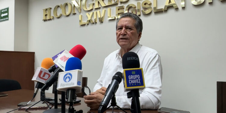 Estamos dispuestos a ir juntos o que los universitarios realicen la consulta: Feliciano Castro