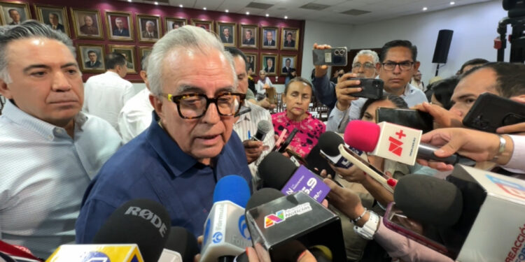 “No es admisible  que un hombre en público vaya y le pegue a una mujer”: Gobernador sobre  agresión de director de la SSPE a funcionaria