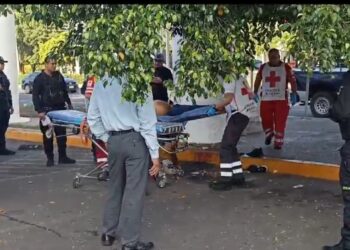 Hallan a un hombre golpeado frente a Forum