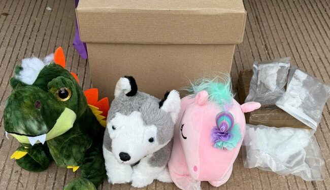 Aseguran cocaína y cristal ocultos entre algodón y figura de peluche en Culiacán