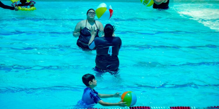 Familias disfrutan de vacaciones de verano en Culiacán