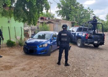 Policías Estatales localizan vehículo reportado como robado