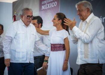 AMLO y Rocha inauguran el nuevo Hospital General de Culiacán