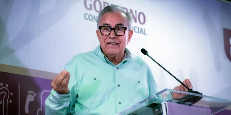 Rocha viajo en avión de Jesús Vizcarra a Los Estados Unidos