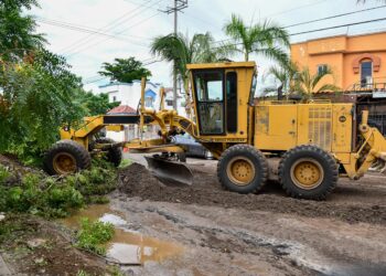 Acondicionamiento de vialidades avanza en todos los cuadrantes de la ciudad