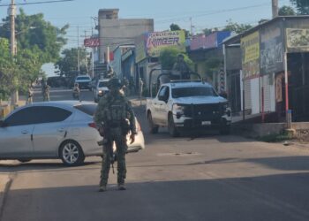 Elementos federales “baten” otra vez Culiacán y capturan a una mujer y tres hombres con armamento