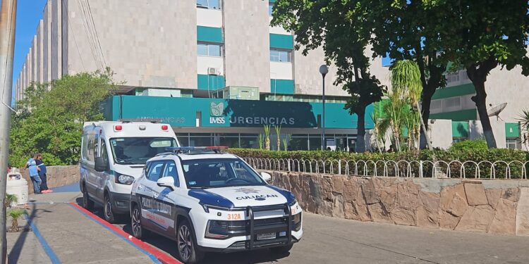 Atacan a balazos a un agente de tránsito en Quilá