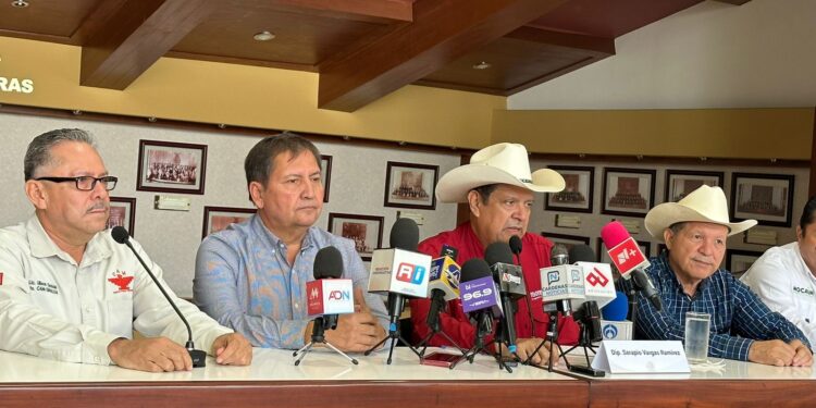 Diputado Serapio Vargas y asociaciones agrícolas respaldan llegada de Ismael Bello a SAyG