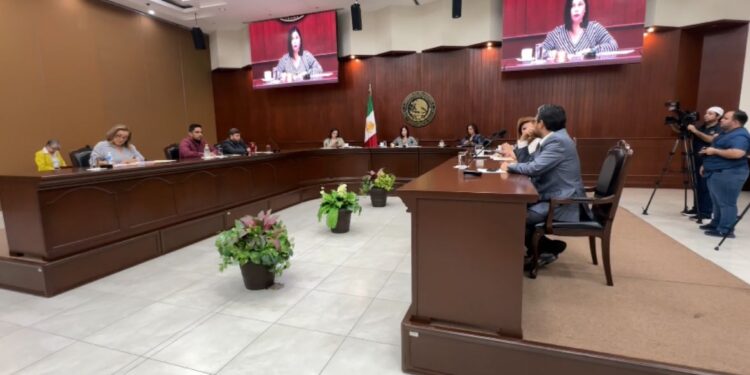 Diputados de Morena y de grupo plural respaldan a Rocha y Sara Bruna ante denuncia interpuesta por legislador; pasista dice que el legislador está en su derecho