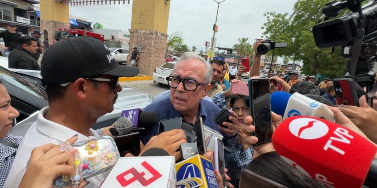 Gobernador dispuesto a declarar si es llamado por la FGR por hechos del 25 de julio