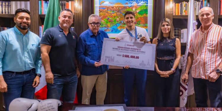 Rocha recibe al medallista olímpico Marco Verde