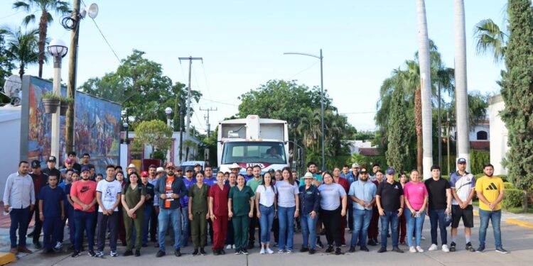 ¡Con todo contra el dengue! Badiraguato continúa con programa de descacharrización
