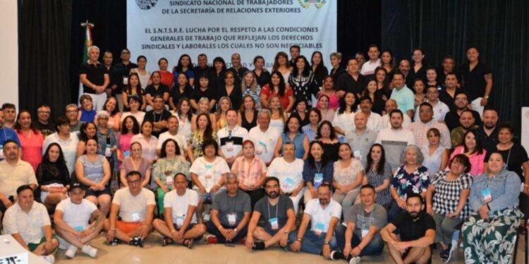 Las fiestas, buffets y viajes de lujo en la SRE ¡Y la autoridad de la 4T!