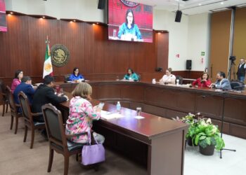 Legisladores condenan “autoritarismo” de la UAS ante intensión de amonestar a maestro por escribir sobre caso Cuén