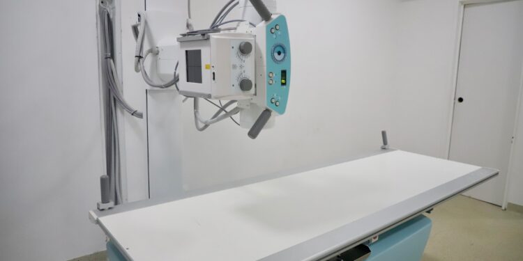 Llega torre de laparascopía y sala de rayos X al Hospital General de Los Mochis