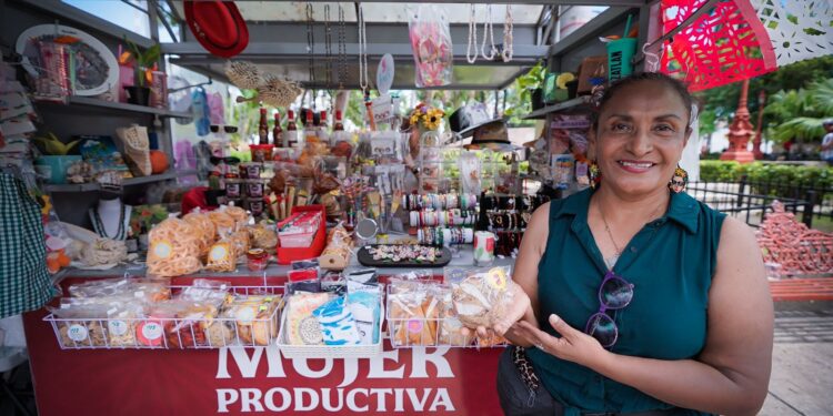 Gobierno de Rocha impulsa a microempresarios de Mazatlán con “Equipa Sinaloa”