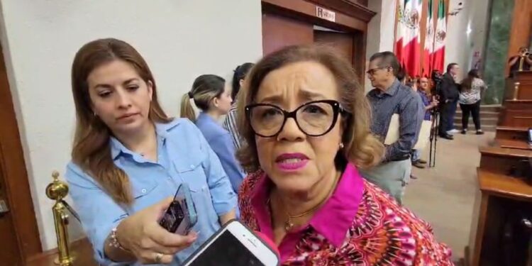 Congreso seguirá perdiendo amparos de la UAS por arbitrarios: Diputada del PAS tras aprobación de consulta