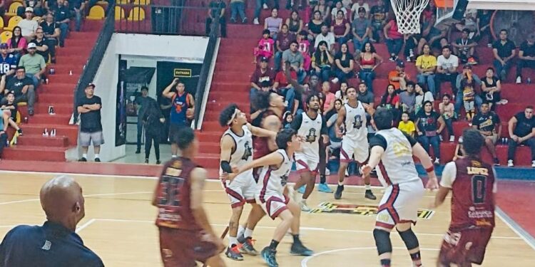 ¡Arranca la LBP! Tebacas de Badiraguato se enfrentó a Fuerza Guinda de Nogales