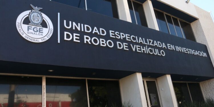 Recibe FGE 9 denuncias por robo de vehículo producto de los hechos de este lunes.