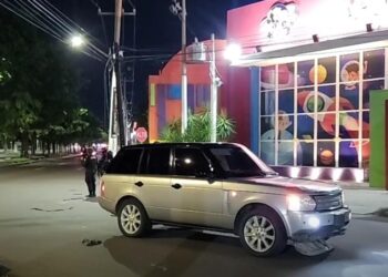Balacera en el Malecón Viejo deja una camioneta de lujo asegurada