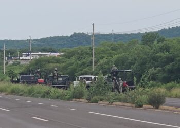 Enfrentamiento a balazos entre civiles y militares deja un detenido y un soldado herido al sur de Culiacán