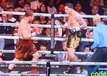 Canelo Álvarez venció por desición a Édgar Berlanga