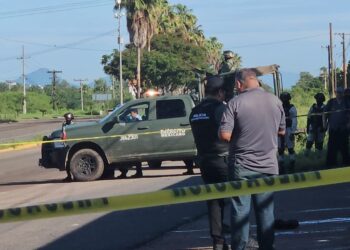 Fusilan a 5 hombres frente al Splash Club en Culiacán