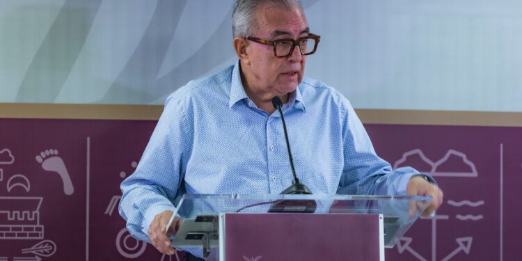 Esto responde el gobernador ante mensajes virales que dicen: ¿Y él Rocha?