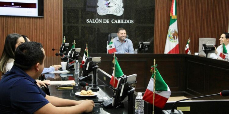 Cabildo de Badiraguato avala reformas a la Constitución Política del Estado de Sinaloa que adelanta un día la instalación de las próximas Legislatura