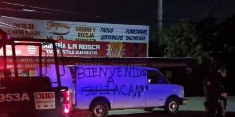 Identifican a dos de las víctimas halladas al interior de camioneta con mensaje: “Bienvenidos a Culiacán”