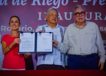 AMLO, Claudia Sheinbaum y Rocha inauguran el Distrito de Riego de la presa Santa María