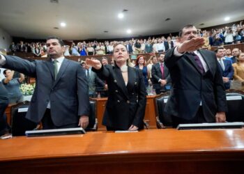 Eligen por unanimidad primera Mesa Directiva de la 65 Legislatura