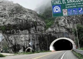 Hallan un hombre sesinado a la salida del túnel El Sinaloense