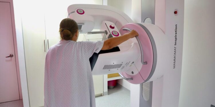 ¡Por una detección oportuna! Secretaría de Salud cuenta con unidades para detectar cáncer de mama