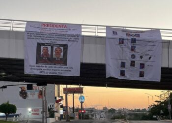 Narcomantas “tapizan” Culiacan la mañana de hoy jueves