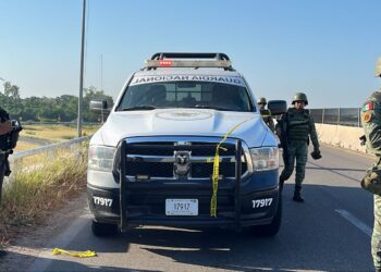 Hallan asesinado y cubierto con una lona sobre el puente elevado del distribuidor vial en Costa Rica