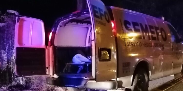 Tiran a cinco jóvenes ejecutados a balazos frente Alturas del Sur